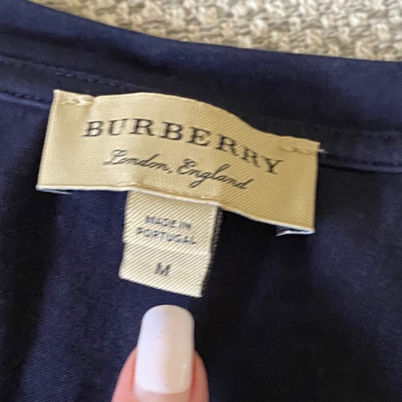 Burberry Short Sleeve Tshirt.  Size M. Navy - Picture 9 of 12